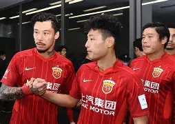  赛前突围战来临，上海海港围绕欧联官宣签约，管理层满意，临场指挥获称赞