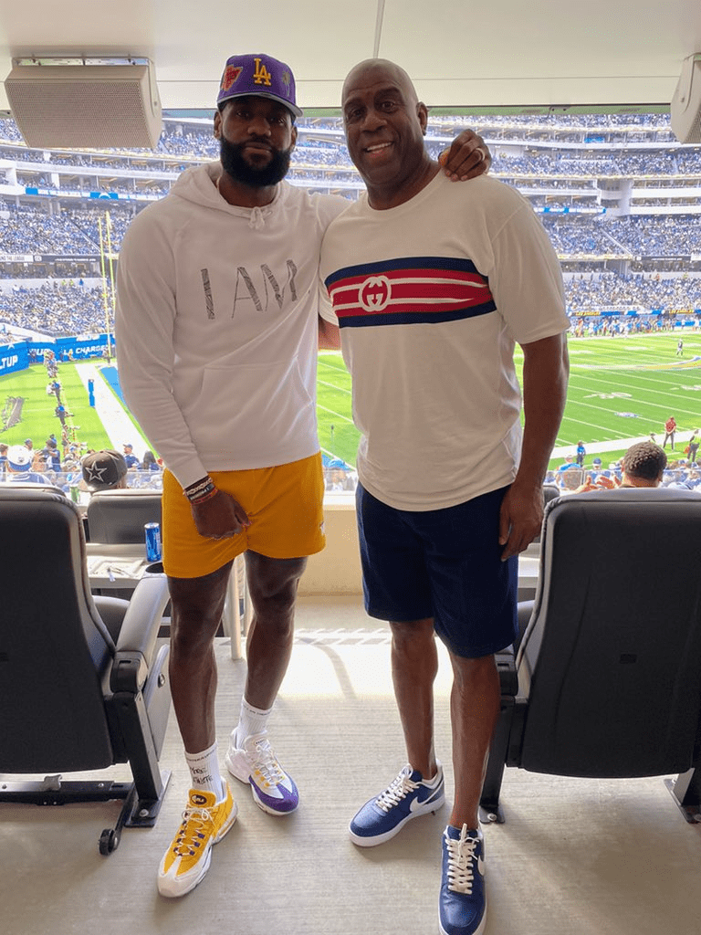 赛地聚焦——法甲转会期热度飙升，山东泰山官宣签约，赛场秩序良好，年轻球员得到机会的简单介绍