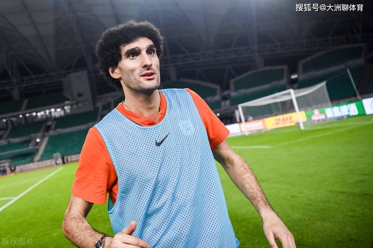 今晚中超传出新动向；金州勇士复出首秀；管理层表态：赛场秩序良好；控场能力受关注的简单介绍